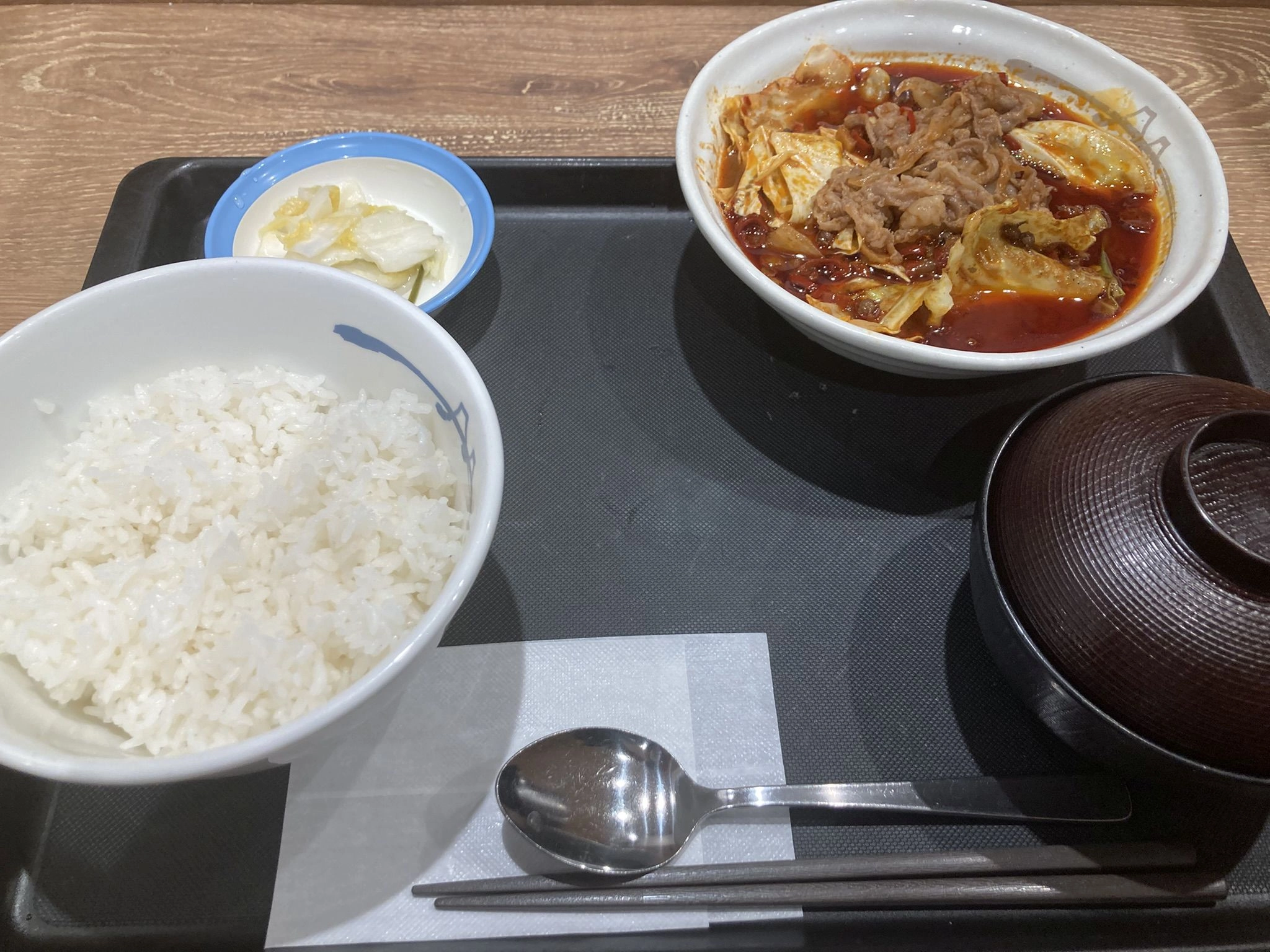 松屋の水煮牛肉 ～四川風牛肉唐辛子煮込み～ を食べた